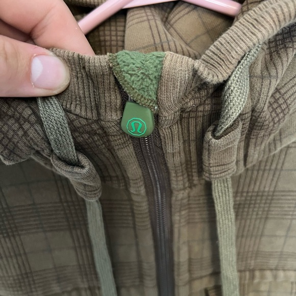 Rare vintage Lululemon plaid zip-up hoodie - Picture 2 of 16
